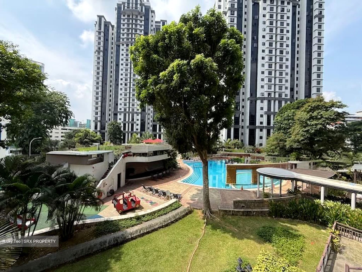 Regent Heights (D23), Condominium #585548611